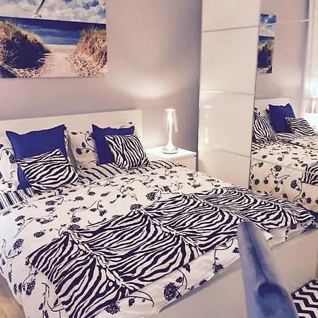 아파트 Golden Sands Exclusive Suites
