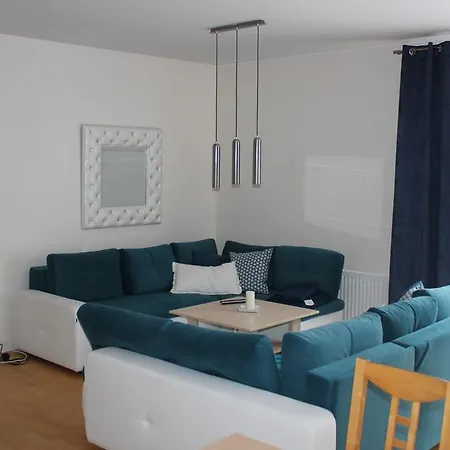 Golden Sands Exclusive Suites 아파트 *