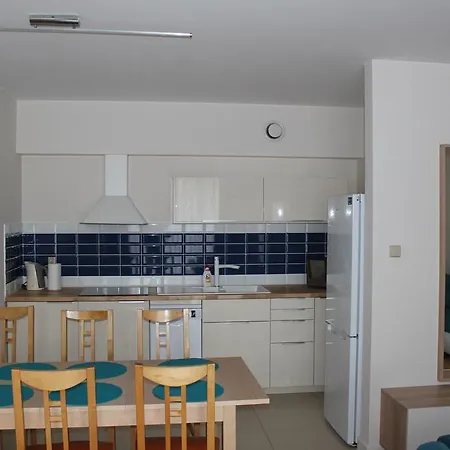 Golden Sands Exclusive Suites 미엥지즈드로예